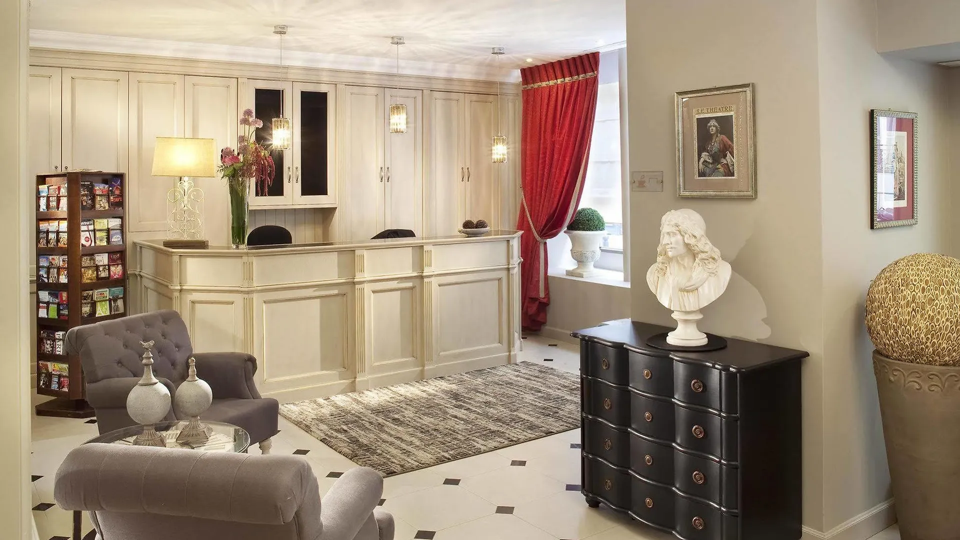 Hotel Des Comedies Paris