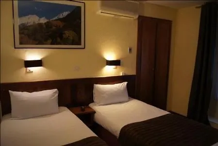 ***  Hotel Des Comedies Paris France